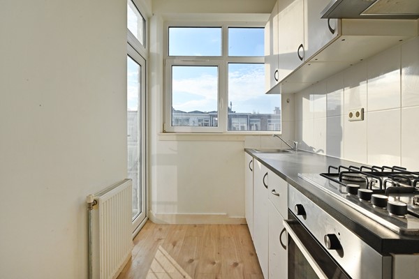 Medium property photo - Loosdrechtsestraat 22, 2574 PM Den Haag